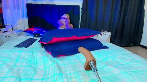 victoria online show from 04.28.26