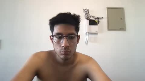 Snapshot of dioslatino chatting on 12.03.25 dioslatino online show from 12.03.25
