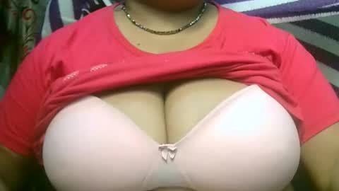 Snapshot of dipa2345 chatting on 09.28.25 dipa2345 online show from 09.28.25