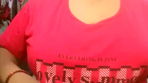 Snapshot of dipa2345 chatting on 10.08.25 dipa2345 online show from 10.08.25