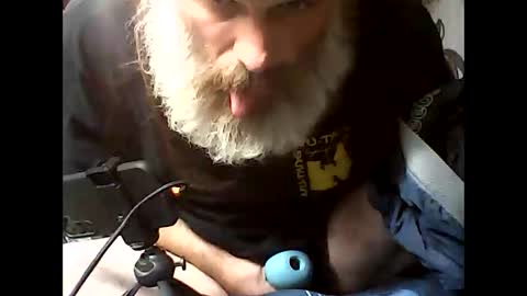 Snapshot of dirtmcgirt82 chatting on 12.15.25 dirtmcgirt82 online show from 12.15.25
