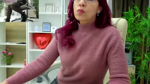 Snapshot of dirty_mature chatting on 02.13.25 dirty_mature online show from 02.13.25