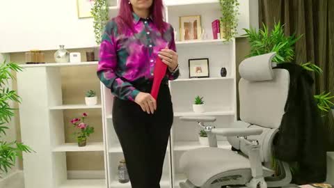 Snapshot of dirty_mature chatting on 10.17.25 dirty_mature online show from 10.17.25