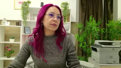 Snapshot of dirty_mature chatting on 11.27.25 dirty_mature online show from 11.27.25