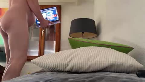 Snapshot of dirtybastard81 chatting on 03.25.26 Jan online show from 03.25.26