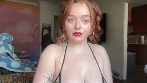 Snapshot of dirtylaneyjane chatting on 01.01.25 Laney Jane online show from 01.01.25