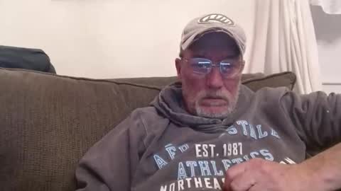 Snapshot of dirtynastyoldman chatting on 04.01.26 dirtynastyoldman online show from 04.01.26