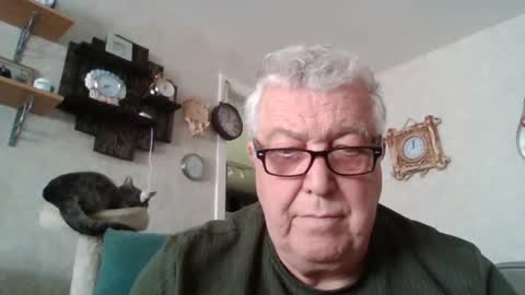 Snapshot of dirtyoldscot1960 chatting on 04.24.26 Fergus online show from 04.24.26
