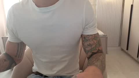 Snapshot of dirtyprettyboi chatting on 06.20.26 buy tokens with link online show from 06.20.26