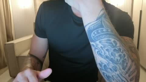 Snapshot of dirtyprettyboi chatting on 07.01.26 buy tokens with link online show from 07.01.26