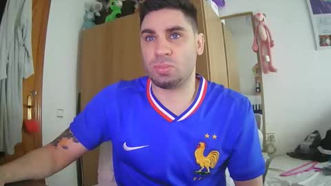 Snapshot of diselobienclaro chatting on 03.26.26 diselobienclaro online show from 03.26.26