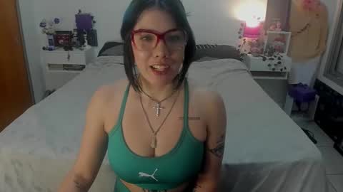 Snapshot of dissasterology chatting on 09.25.25 Lena online show from 09.25.25