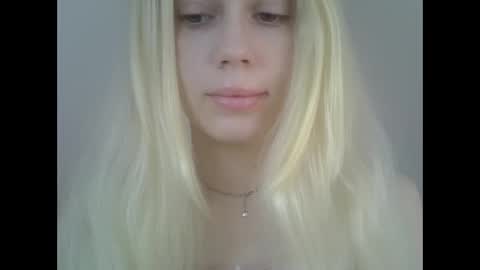 DitaMilton online show from 04.27.26