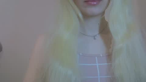 DitaMilton online show from 04.27.26