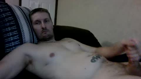 Snapshot of diverting chatting on 04.19.26 Maxx online show from 04.19.26