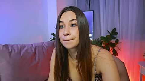 Tia online show from 04.21.26