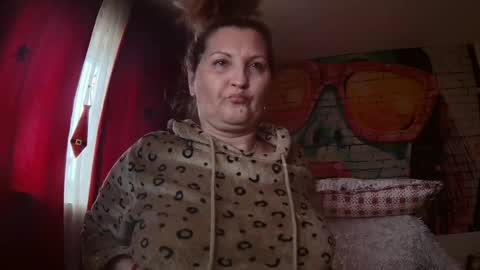 Snapshot of divineblond chatting on 12.29.24 Alexxa online show from 12.29.24