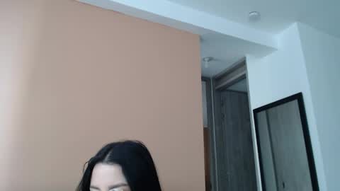 Hera online show from 04.28.26