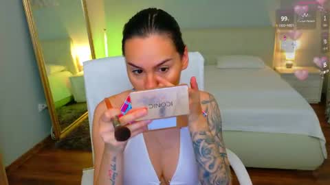 Snapshot of divineluxe chatting on 06.29.26 Ivory Blue. online show from 06.29.26