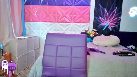 Snapshot of divynejade chatting on 12.08.24 Jade Divyne online show from 12.08.24