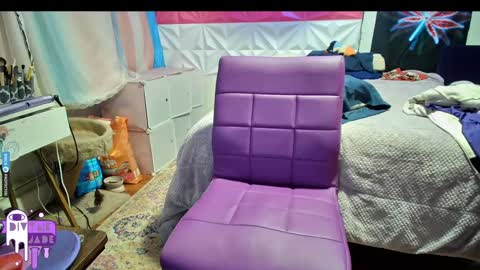 Snapshot of divynejade chatting on 12.29.24 Jade Divyne online show from 12.29.24