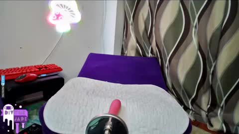 Snapshot of divynejade chatting on 03.05.25 Jade Divyne online show from 03.05.25