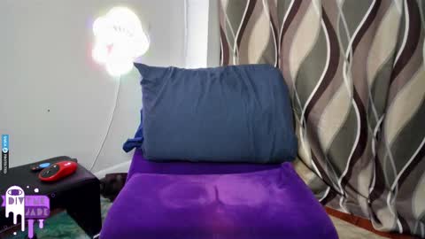 Snapshot of divynejade chatting on 03.05.25 Jade Divyne online show from 03.05.25