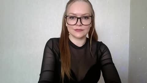 Snapshot of dixie_bangbang chatting on 04.29.26 dixie_bangbang online show from 04.29.26