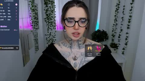 Snapshot of dixipixi_ chatting on 04.05.26 dixipixi_ online show from 04.05.26