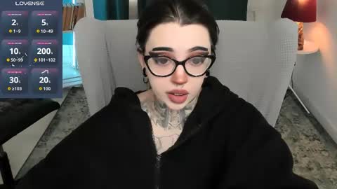 Snapshot of dixipixi_ chatting on 07.16.26 dixipixi_ online show from 07.16.26