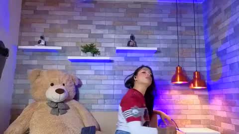 Snapshot of dixypalmer chatting on 05.28.26 DixyPalmer online show from 05.28.26