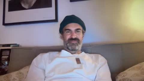 Snapshot of doctorjwillseeyounow chatting on 10.24.25 doctorJwillseeyounow online show from 10.24.25