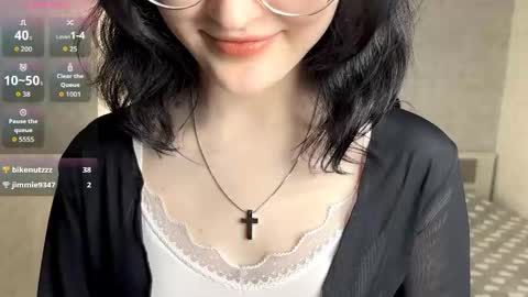 Snapshot of dodiebabikian chatting on 05.25.26 Annie PVT IS OPEN online show from 05.25.26