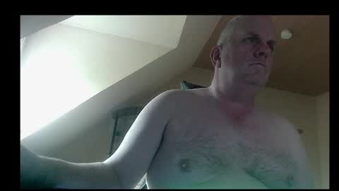 Snapshot of doggy2629 chatting on 05.18.26 doggy2629 online show from 05.18.26
