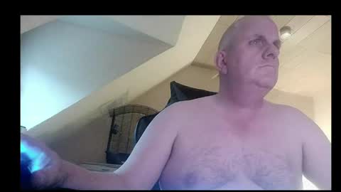 Snapshot of doggy2629 chatting on 05.19.26 doggy2629 online show from 05.19.26