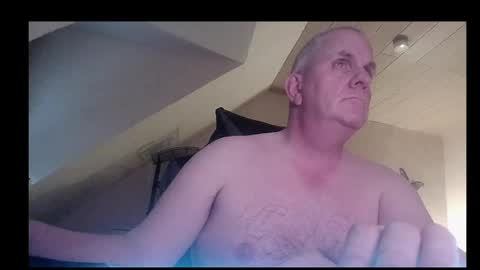 Snapshot of doggy2629 chatting on 05.22.26 doggy2629 online show from 05.22.26
