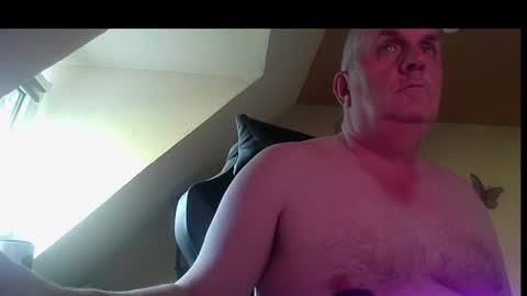 Snapshot of doggy2629 chatting on 06.18.26 doggy2629 online show from 06.18.26
