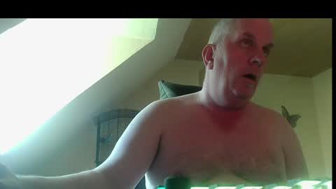 Snapshot of doggy2629 chatting on 06.18.26 doggy2629 online show from 06.18.26