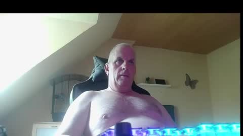 Snapshot of doggy2629 chatting on 06.21.26 doggy2629 online show from 06.21.26