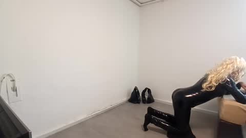 Carolina online show from 09.14.25