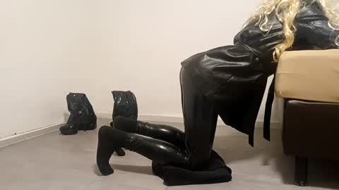 Carolina online show from 10.01.25