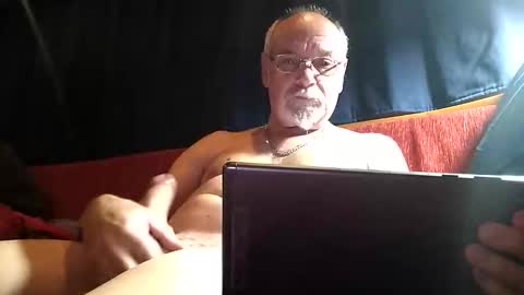 doghouseblue online show from 12.14.25