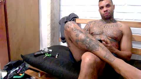 dogtattoo77 online show from 10.25.25