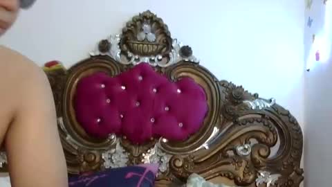 Snapshot of dolfvlucy chatting on 02.14.25 dolf william online show from 02.14.25