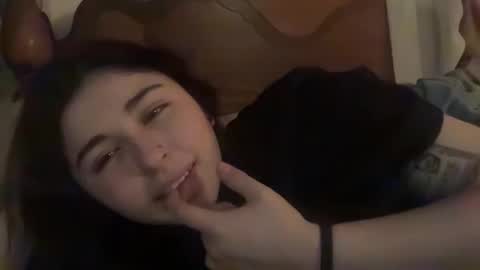 Snapshot of doll_lovely chatting on 03.29.26 Doll online show from 03.29.26