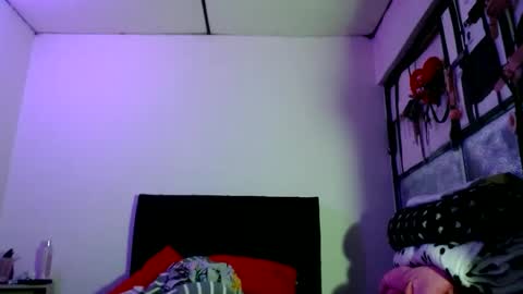 Snapshot of doll_sary chatting on 01.04.25 Catherine XXX online show from 01.04.25