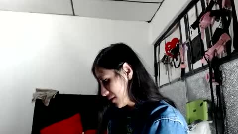 Snapshot of doll_sary chatting on 01.07.25 Catherine XXX online show from 01.07.25