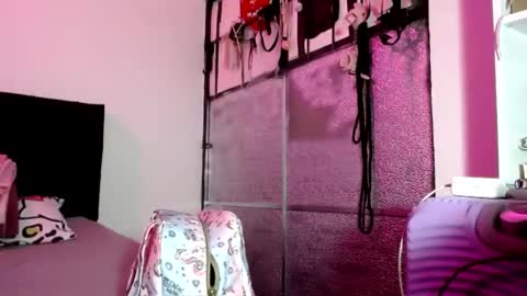 Snapshot of doll_sary chatting on 01.26.25 Catherine XXX online show from 01.26.25