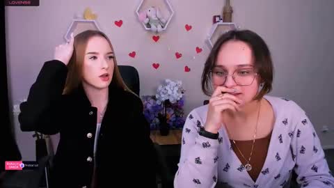 Snapshot of doll_vey chatting on 03.01.25 doll_vey online show from 03.01.25