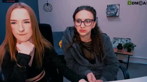 Snapshot of doll_vey chatting on 03.03.25 doll_vey online show from 03.03.25